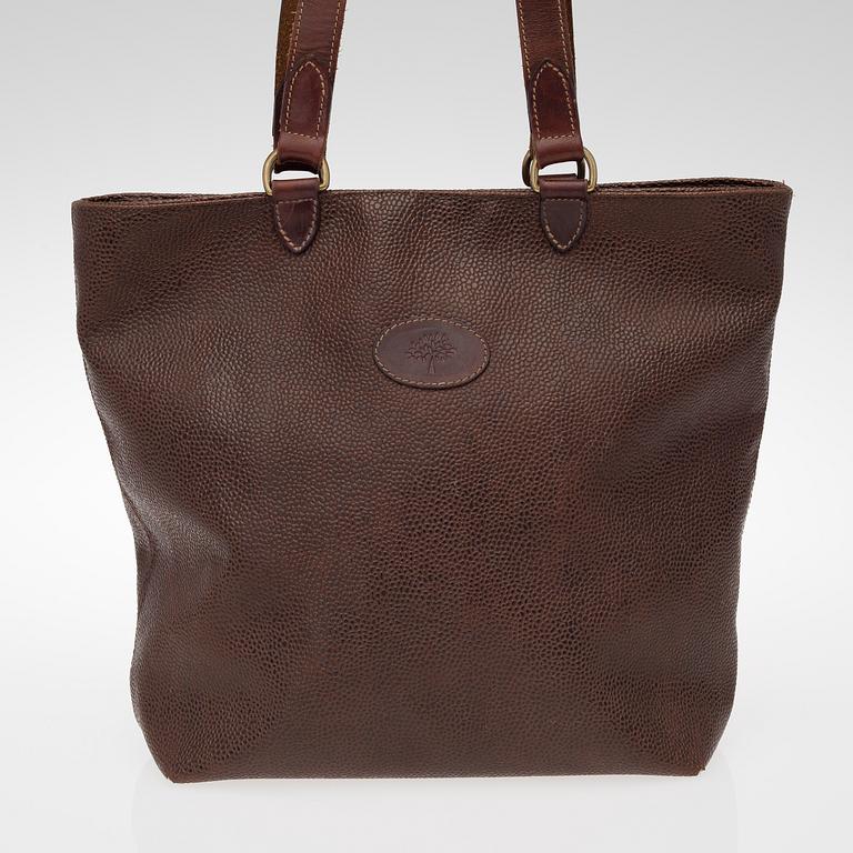 A SCOTCHGRAIN TOTE BAG.