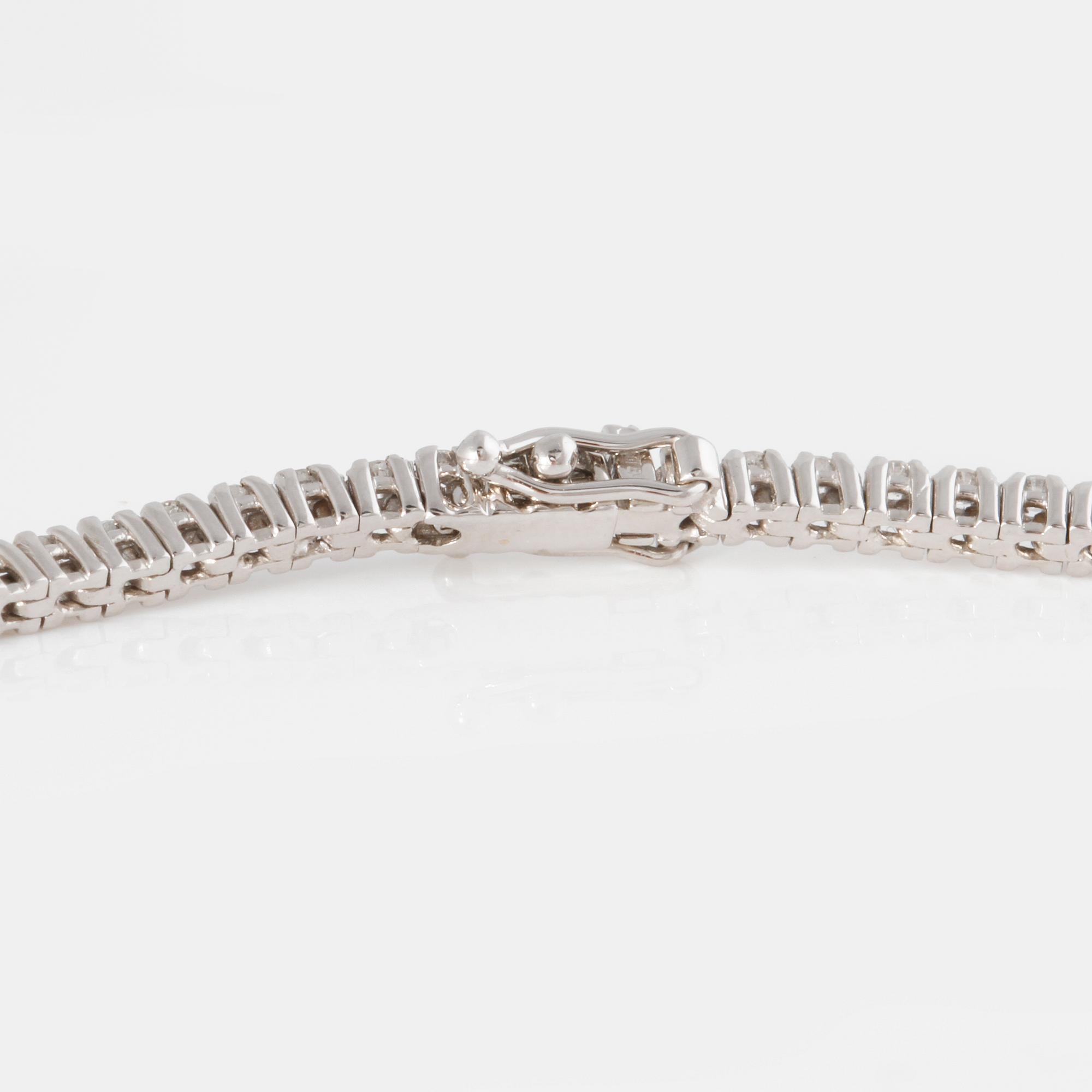 ARMBAND, sk tennisarmband, med briljantslipade diamanter ca 0.90 ct.