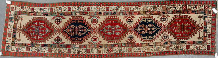 GALLERIMATTA, antik, orientalisk, ca 340x90.