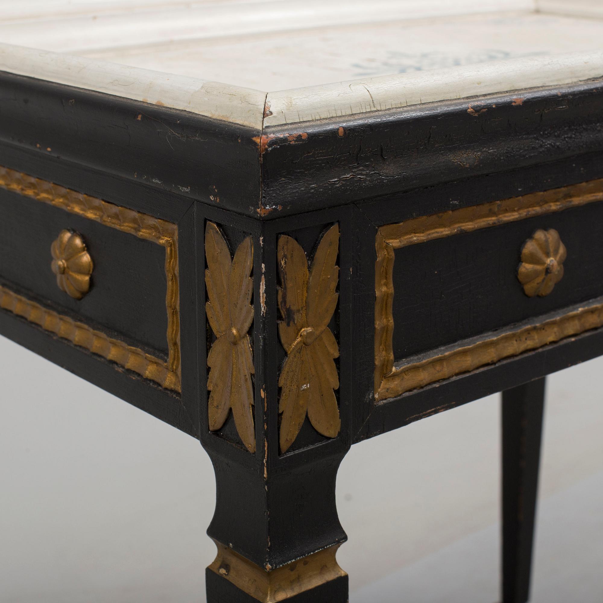 An early 20th century table.