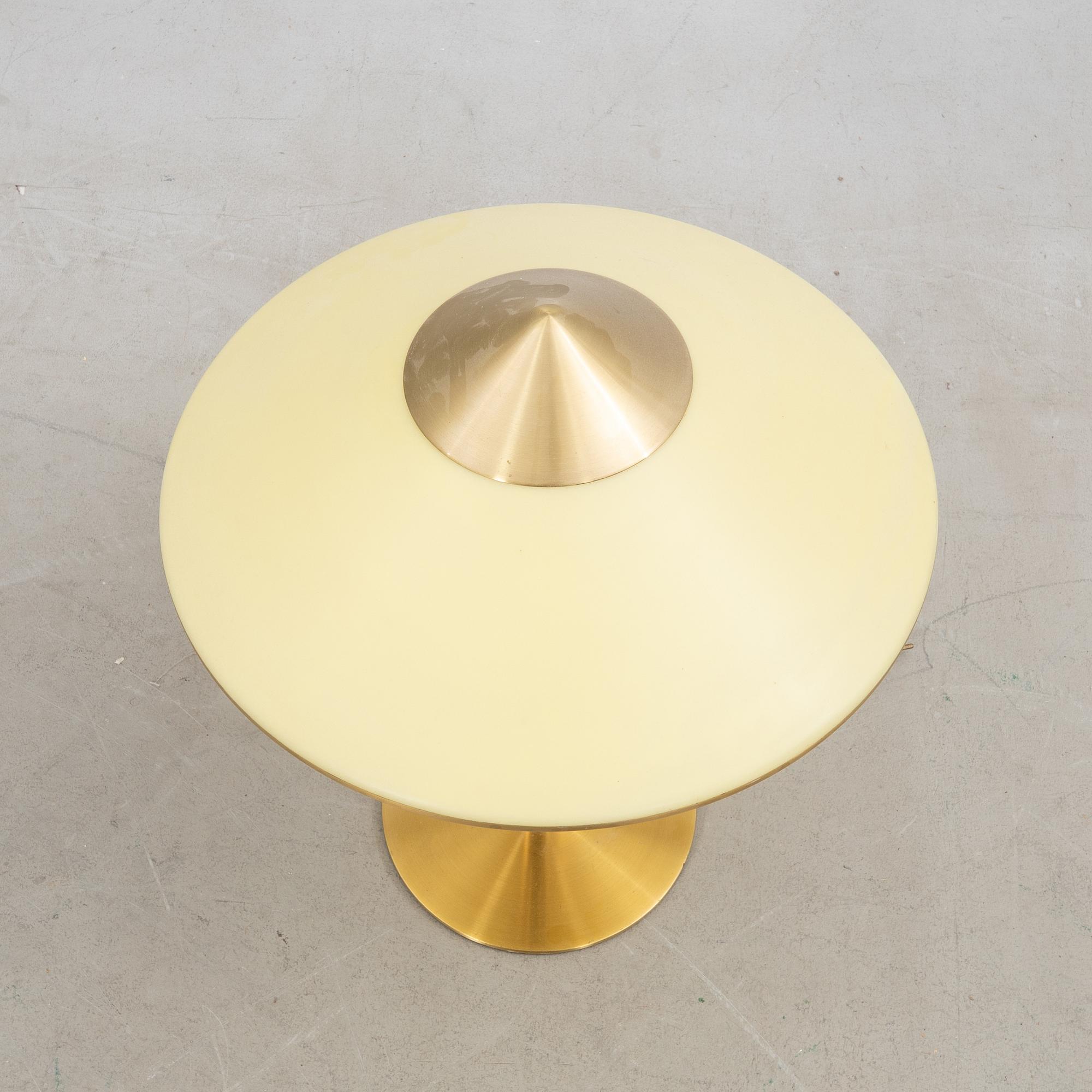 Niels Rasmussen Thykier, bordslampa, modell Kongelys T3, Fog & Mörup.