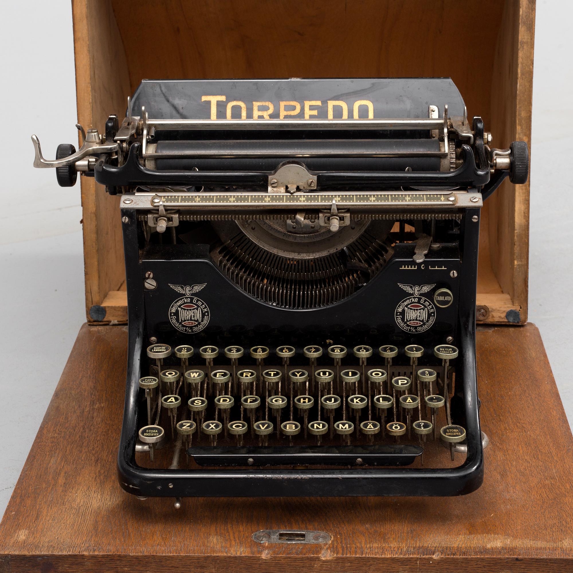A Torpedo Type writer, first half of the 20th century.