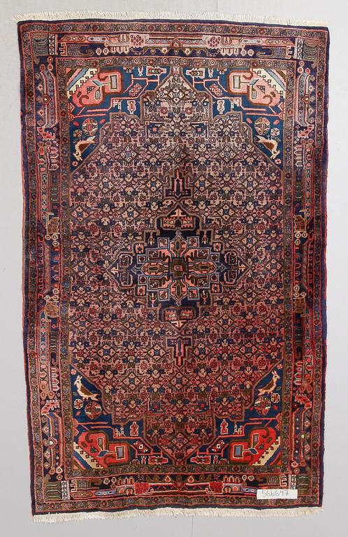 MATTA, orient. Ca 250 x 150 cm.