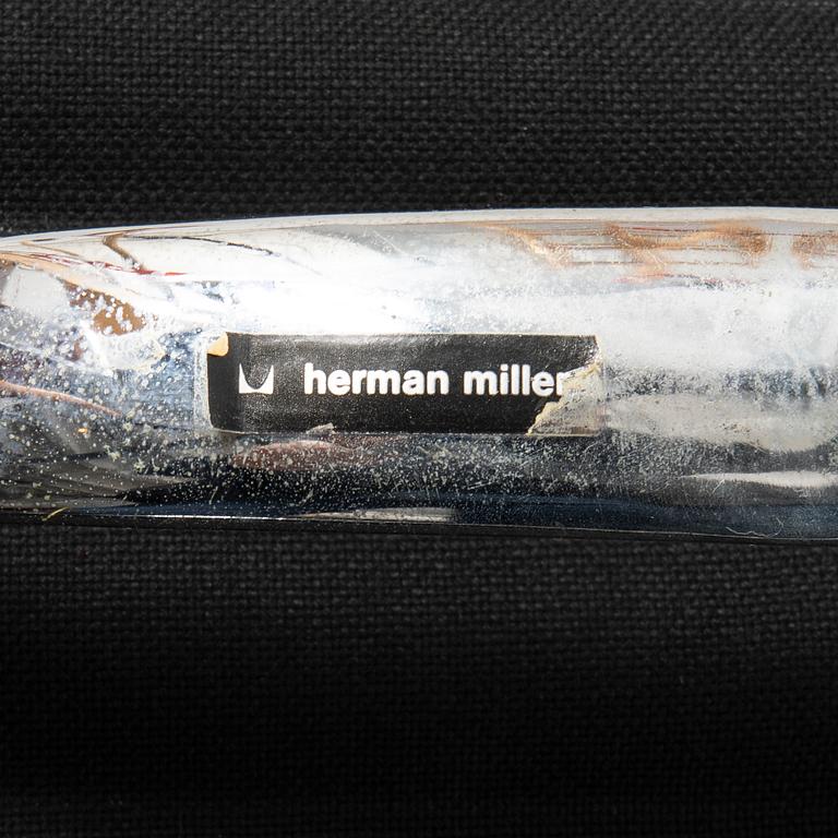 Charles & Ray Eames, office chair "EA 107", Herman Miller, second half of the 20th century.