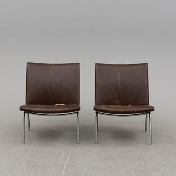HANS WEGNER, fåtöljer, ett par, Kastrup Airport Lounge Chair, för AP Stolen, 1900-talets andra hälft.