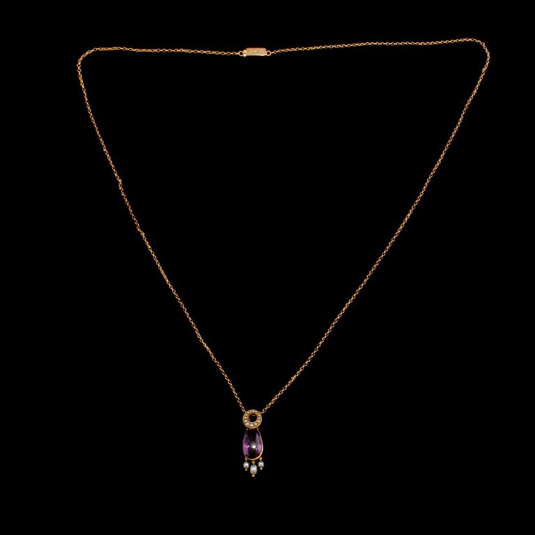 COLLIER 18K guld med ametist och orientaliska pärlor, 1800-tal. Vikt 7.2 gram.