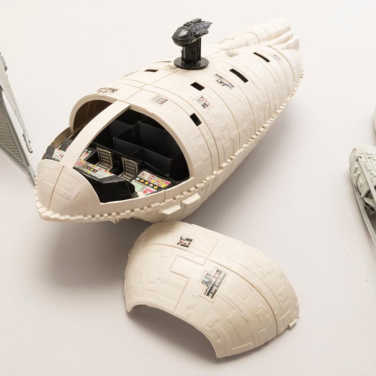 STAR WARS, A set of 10 vehicles Kenner and Palitor 1970's-/90's.
