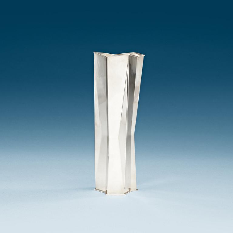 A Tapio Wirkkala 830/1000 silver vase, Hämeenlinna, Finland 1979.