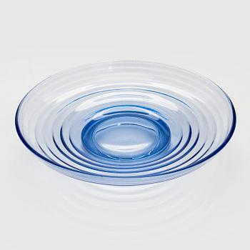 Aino Aalto, A 1930s glass bowl 4135, 'Bölgeblick'  for Karhula Glassworks, Finland.