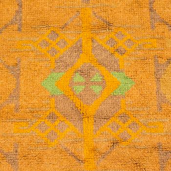 A CARPET, a knotted pile variant, ca 456,5-458 x 312,5-317 cm, probably Konstfliten, Gothenburg,