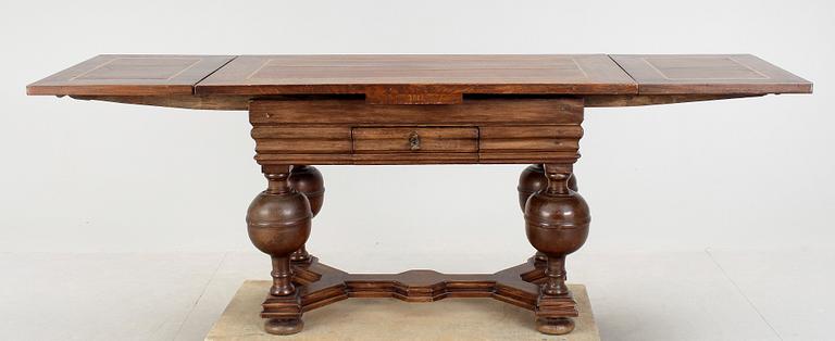 BORD, barockstil, omkring 1900.