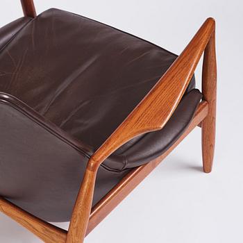 Ib Kofod Larsen, a pair of "Sälen" dark brown leather chairs, Olof Perssons Fåtöljindustri (OPE), Jönköping.