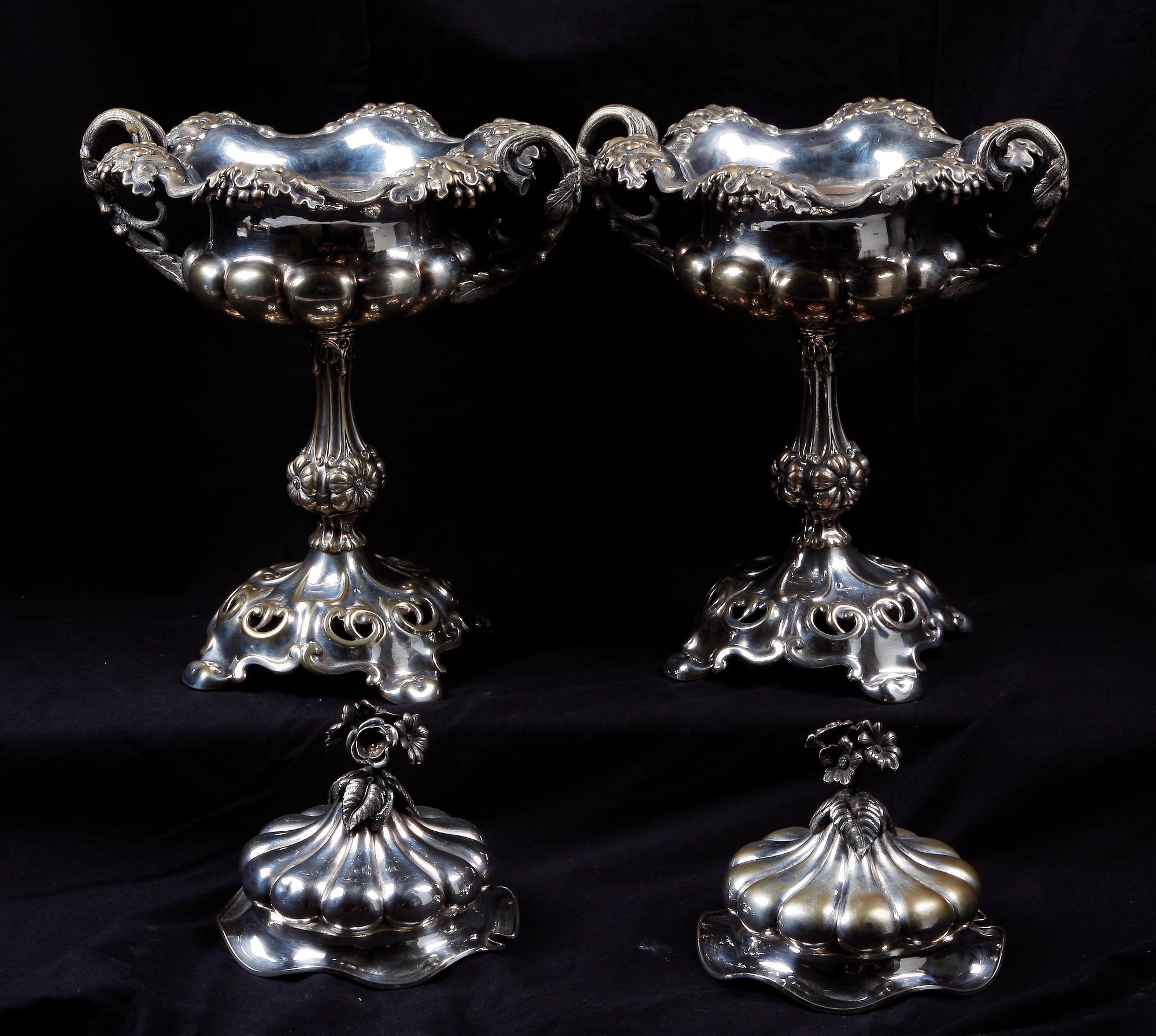 UPPSATSSKÅLAR, ett par. Nysilver. Nyrokoko, AG Dufva. 1800-talets andra hälft.