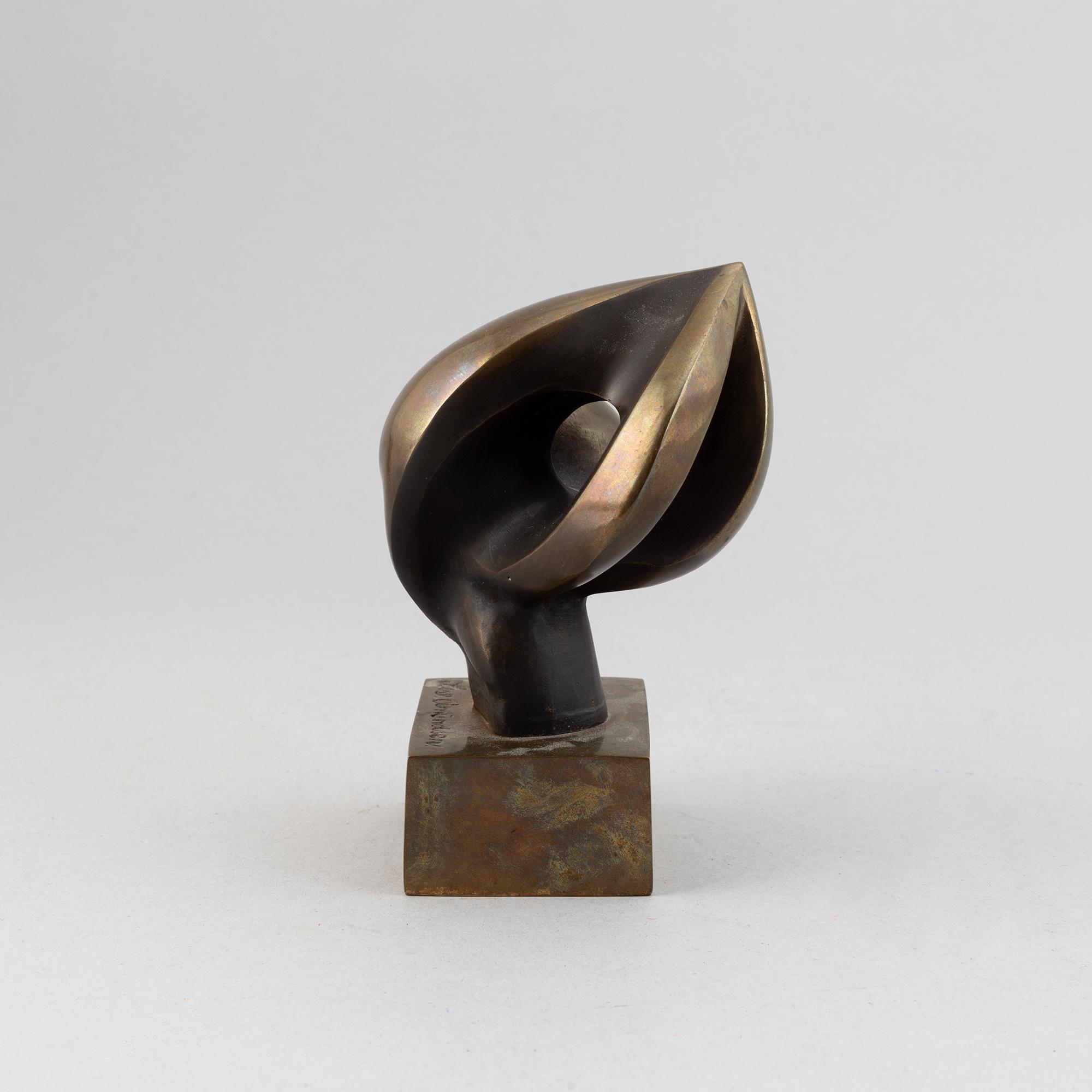 Lise Amundsen, skulptur, brons.