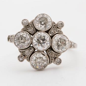 Ring with old-cut diamonds ca 1.60 cts. WA Bolin, Stockholm, 1927.