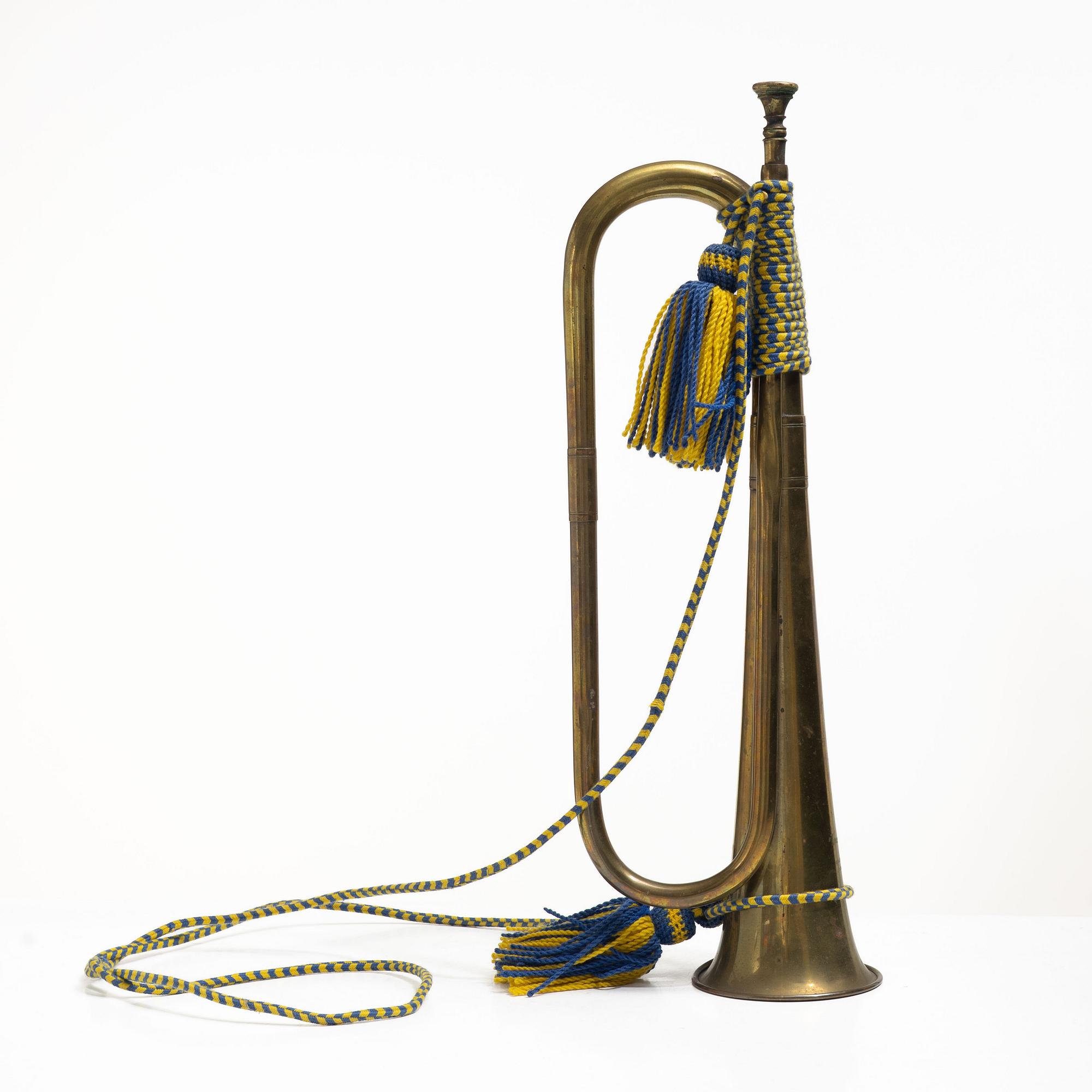 Signal trumpet, “True Sound”.