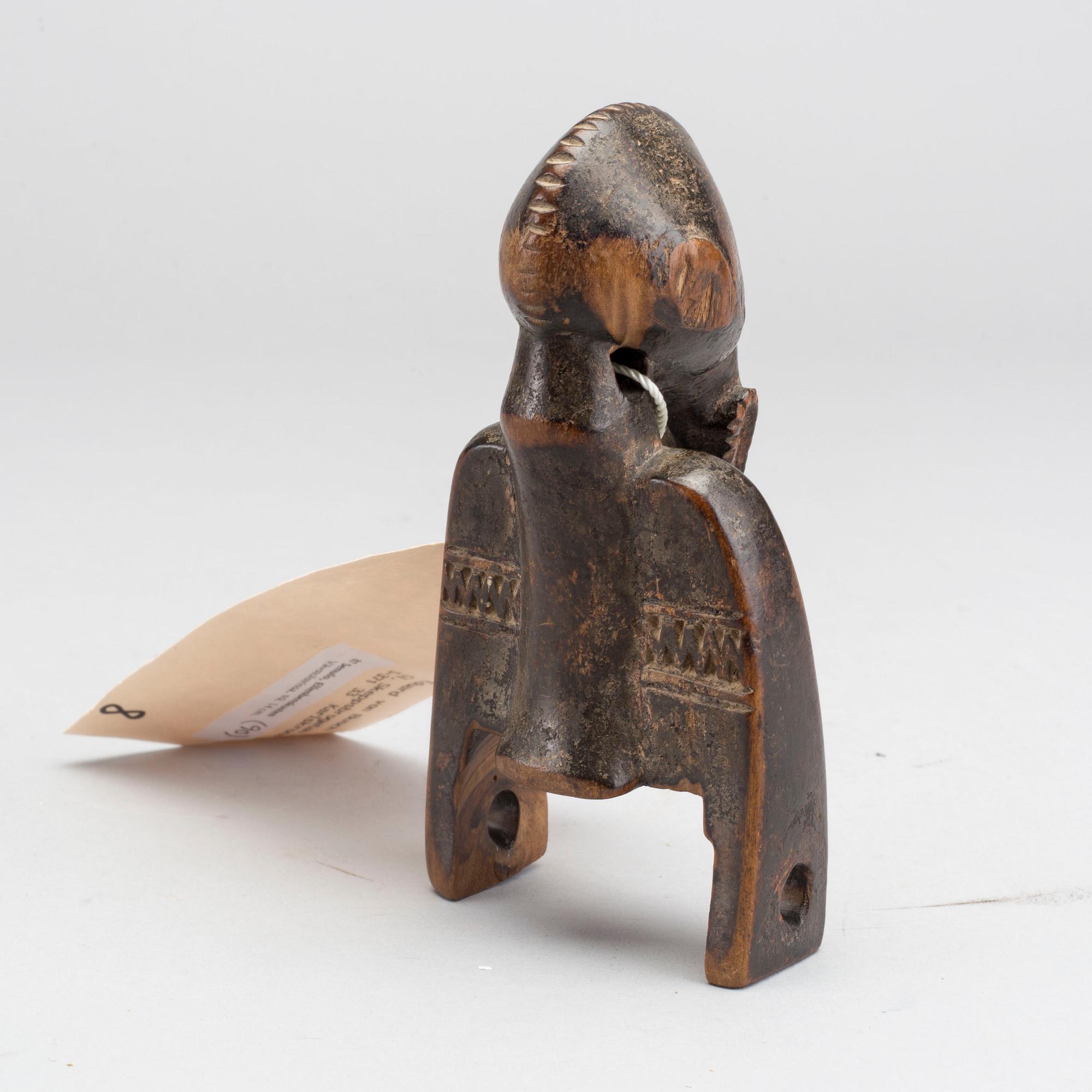 A SENUFO HEDDLE PULLEY.