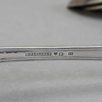 PARTI SILVER, 19 delar, silver, bland annat av modell "Olga", 1900-talets första hälft. Vikt ca 930 gram.