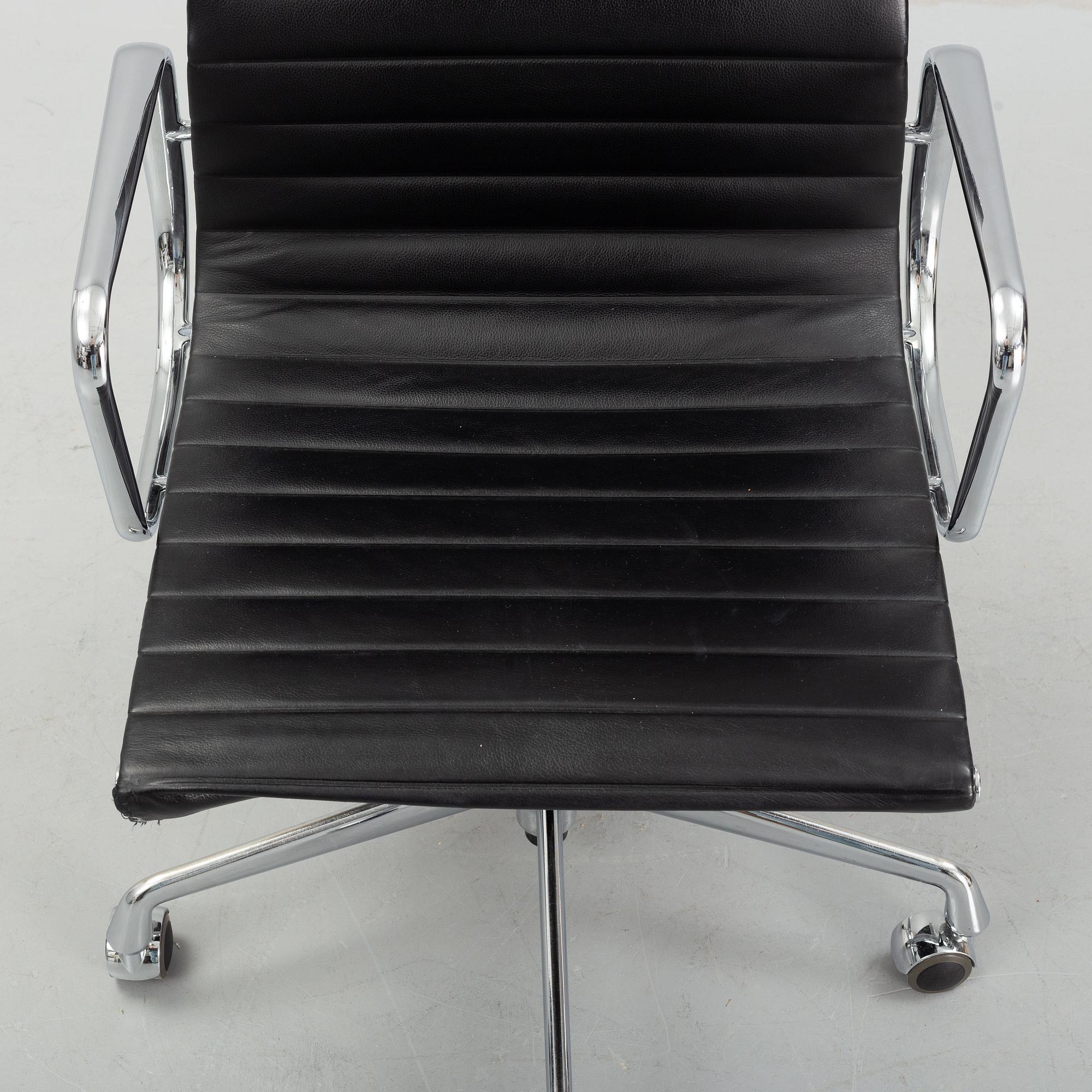Charles and Ray Eames, an 'EA 117' office chair for Vitra.