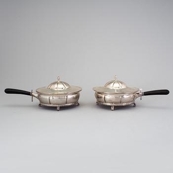 A matched pair of Swedish 20th century silver dishes and cover, mark of K Andersson, Stockholm 1917-1918.