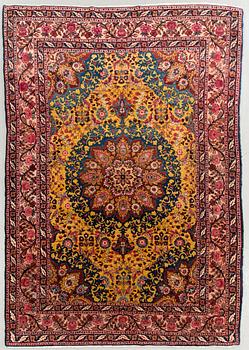 A semiantique Bidjar carpet ca 189 x 136 cm.