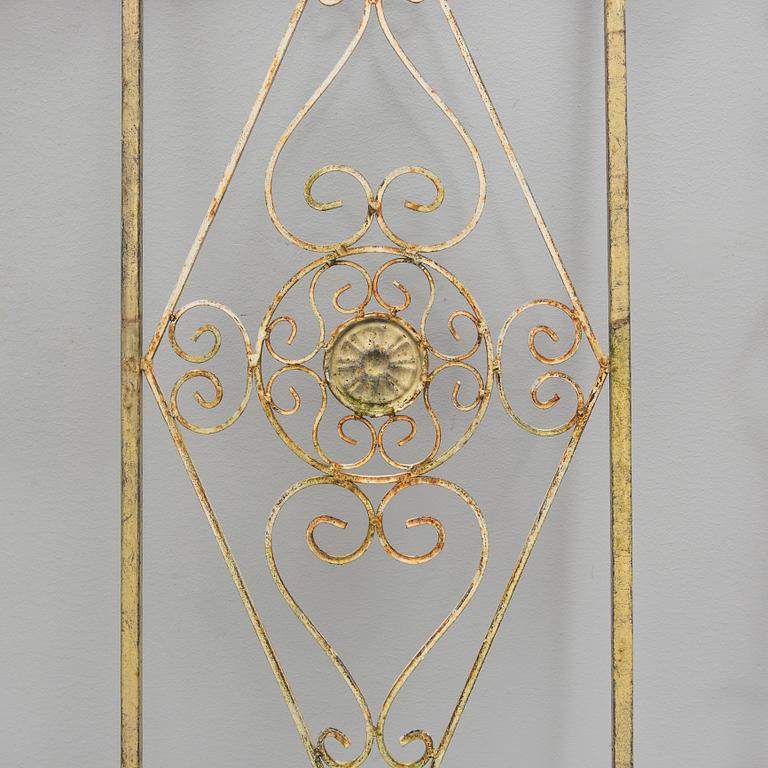 SMIDESGALLER, troligen till balkong eller terrass, 8 delar, omkring 1900.