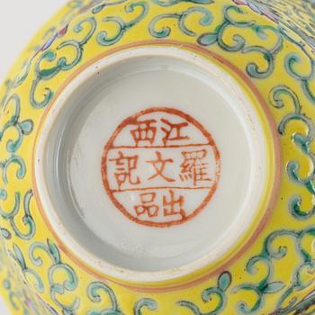 A group of three Chinese enamelled porcelain cups with covers and stands, three small dishes, 20th century.