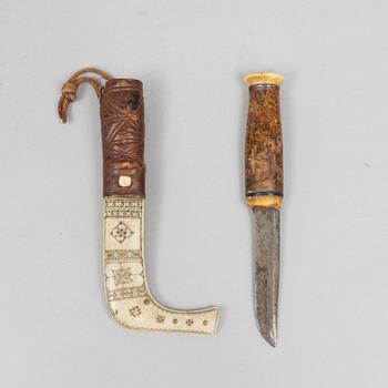 Per Erik Svonni, a reindeer horn knife, signed and dated 1928.