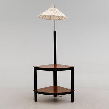 GOLVLAMPA, 1900-talets första hälft.
