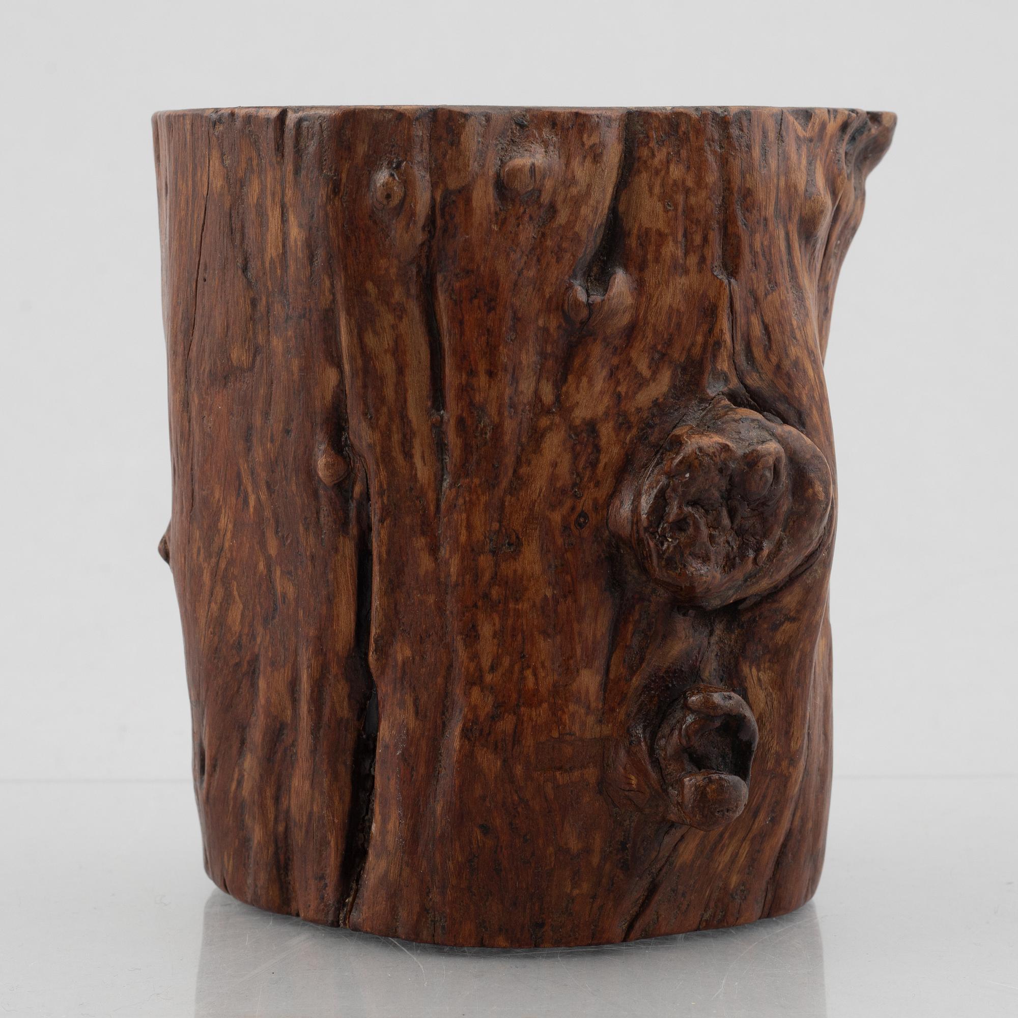 A Chinese wooden brush pot, late Qing dynasty / early 20th century.