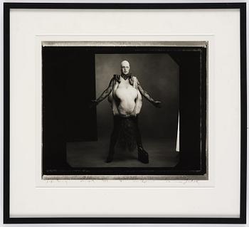 Annie Leibovitz, "Leigh Bowery, New York", 1993.