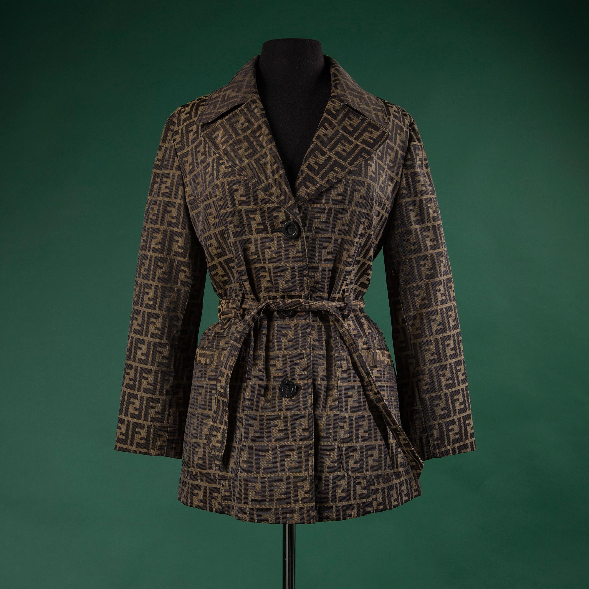 JACKA, FENDI, italiensk storlek 44.