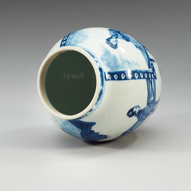 A blue and white jar, Qing dynasty, Kangxi (1662-1722).