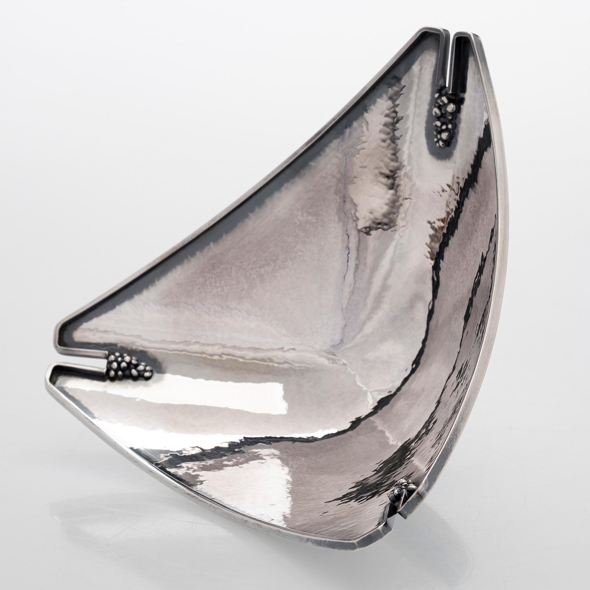 Skål, silver och cabochonslipade kvartser, Pirkan-Kulta Tammerfors 1962.