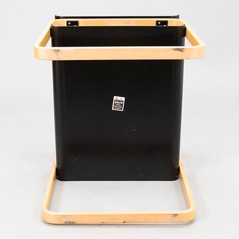 ALVAR AALTO, A '915' for Artek 1997.