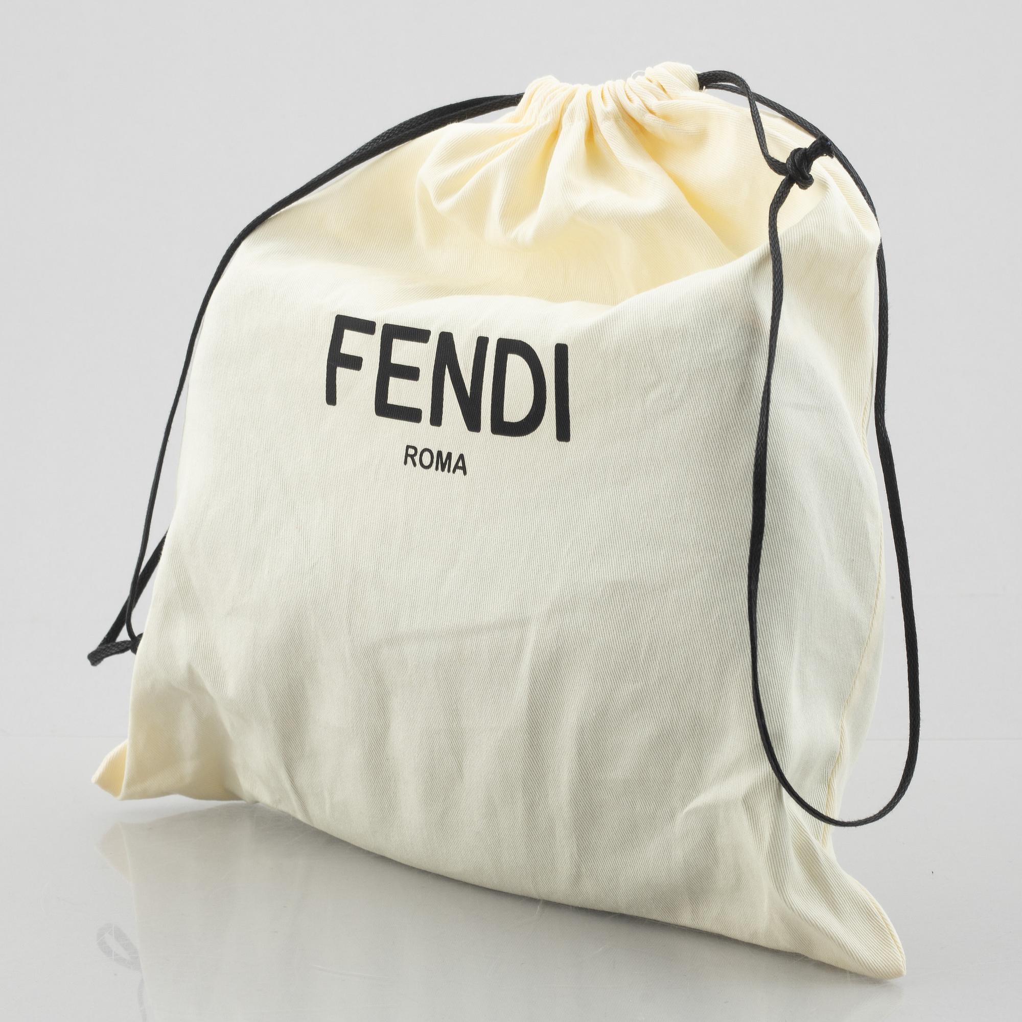 Fendi, väska, "Graphy Small Montone Merinos".