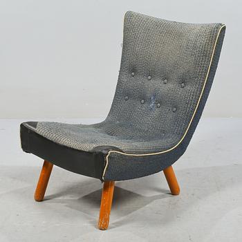 FÅTÖLJ, omkring 1900-talets mitt.