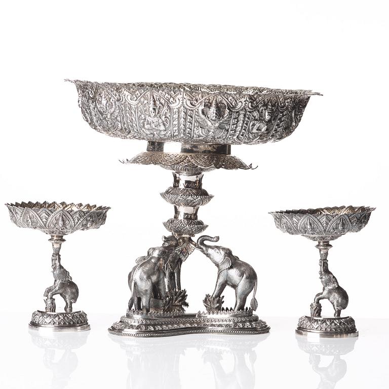 A three piece silver garniture, Thailand, circa 1900.