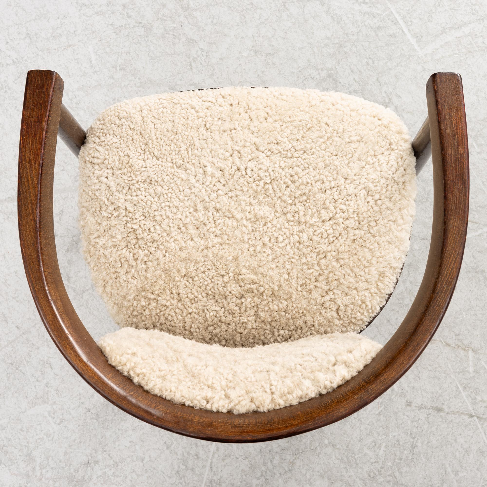 Karmstolar, ett par, 1900-talets andra hälft.