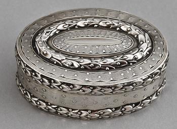 DOSA, silver, Gustaf Möllenborg, Stockholm, 1919. Vikt 35 gram.