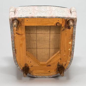 A mid-20th century armchair.