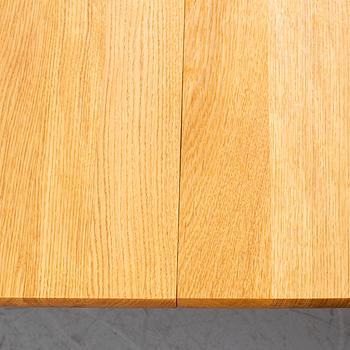 HANS J WEGNER, a oak dining table model CH339, Carl Hansen & Son, Denmark.