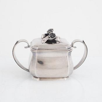 A Swedish Sterling Silver Lidded Sugar Bowl, mark of Atelier Borgila, Stockholm 1941.