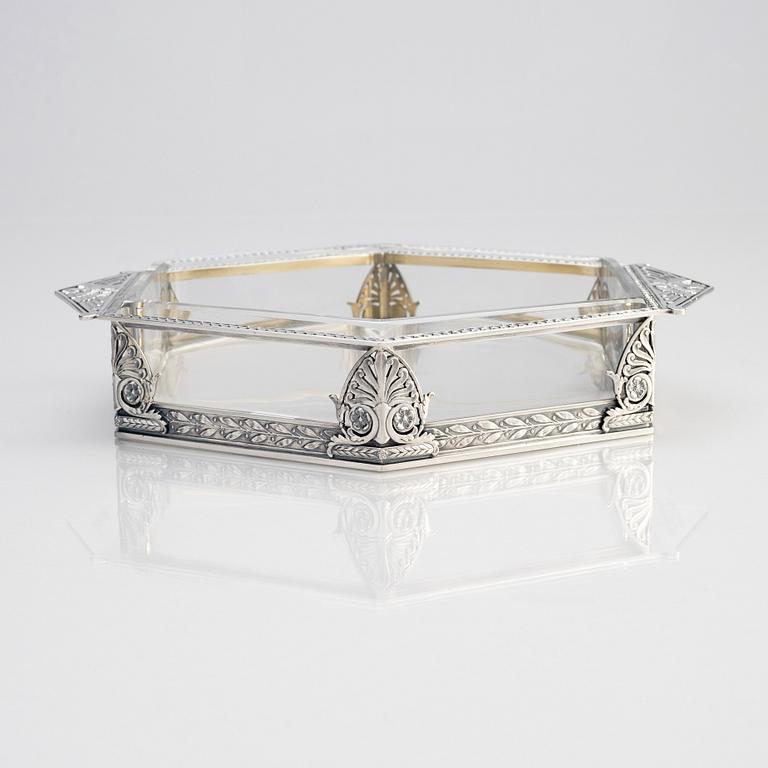 A silver and cut-glass bowl, W.A. Bolin, Stockholm
1918. Possibly made in Moscow.