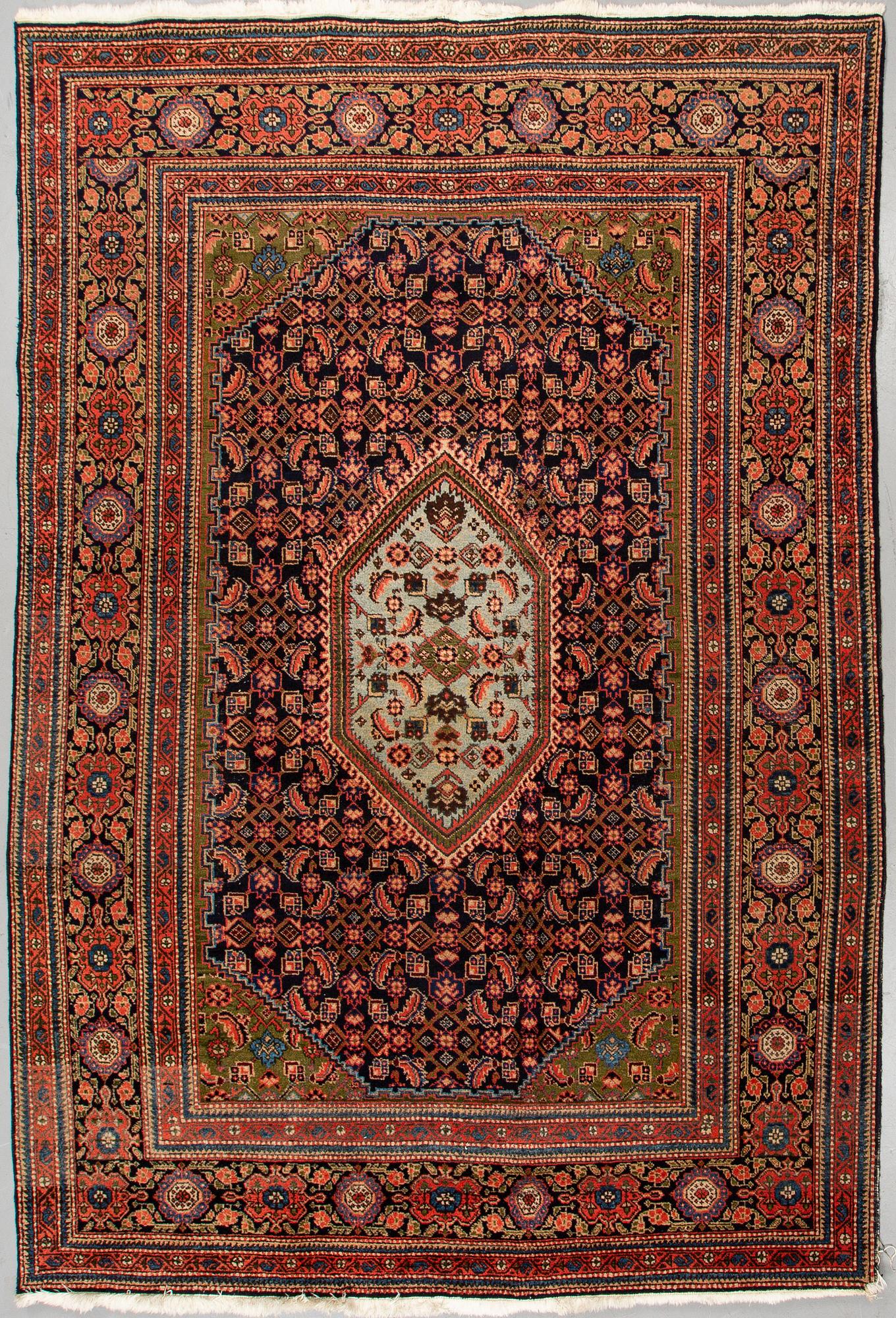 MATTO, Tabriz, ca 326 x 228 cm.