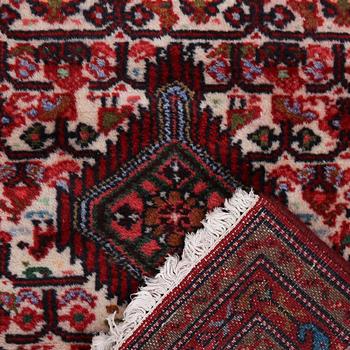 MATTOR, 2 st, orientaliska. Ca 84 x 62 samt 100 x 65 cm.