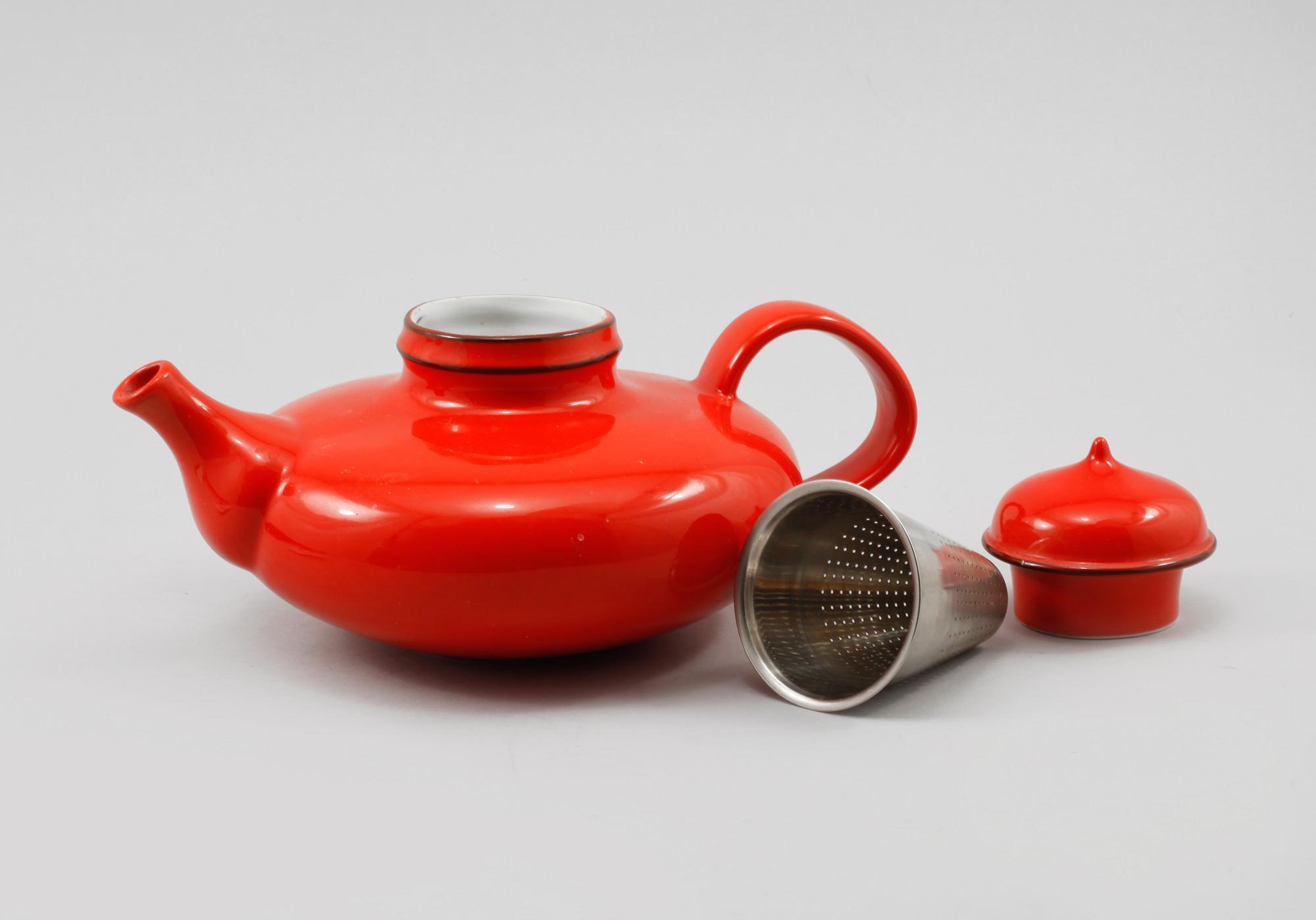 TEKANNA, porslin, "Pop", Inger Persson, Rörstrand, 1900-talets andra hälft.