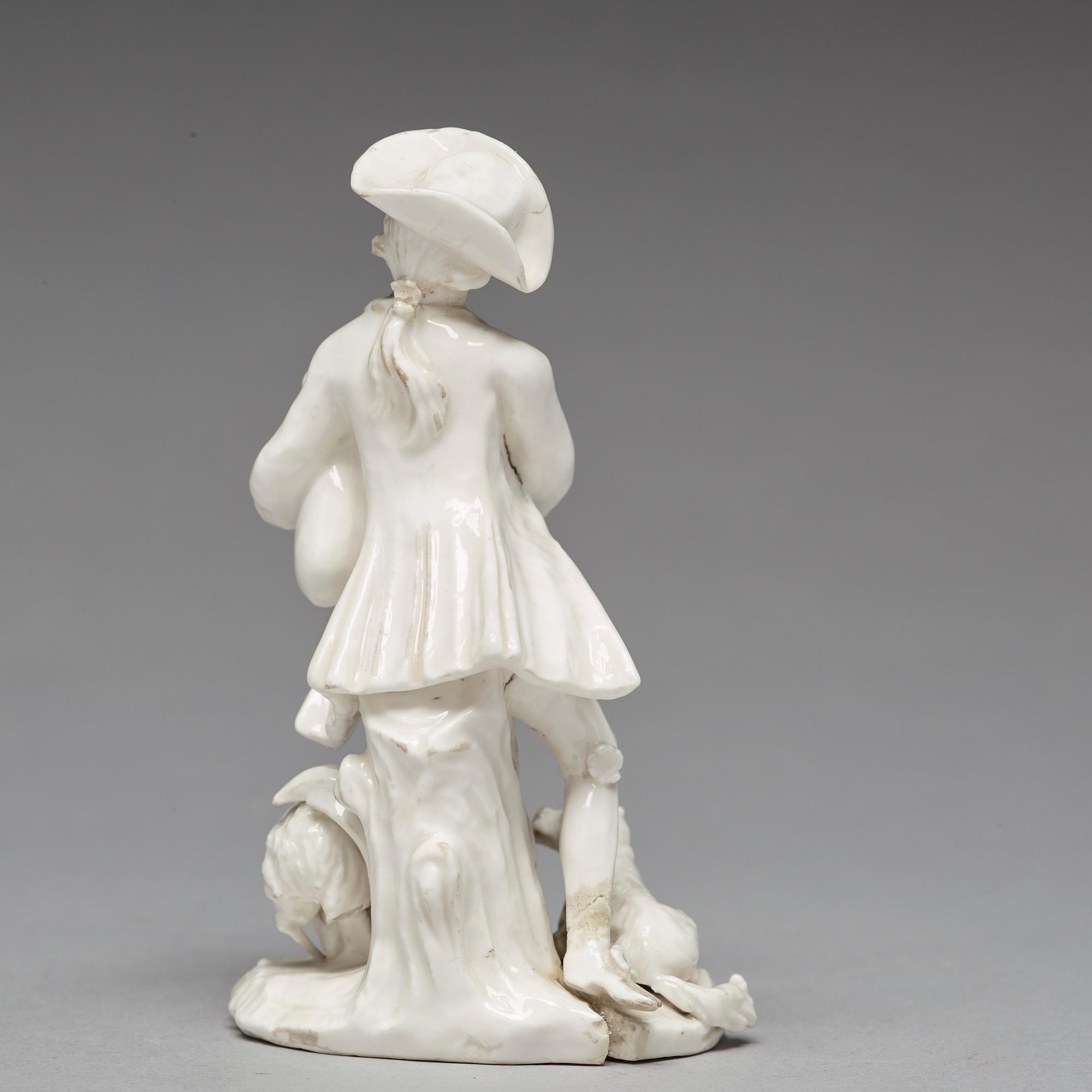 FIGURIN, mjukt porslin. Marieberg, 1700-tal.