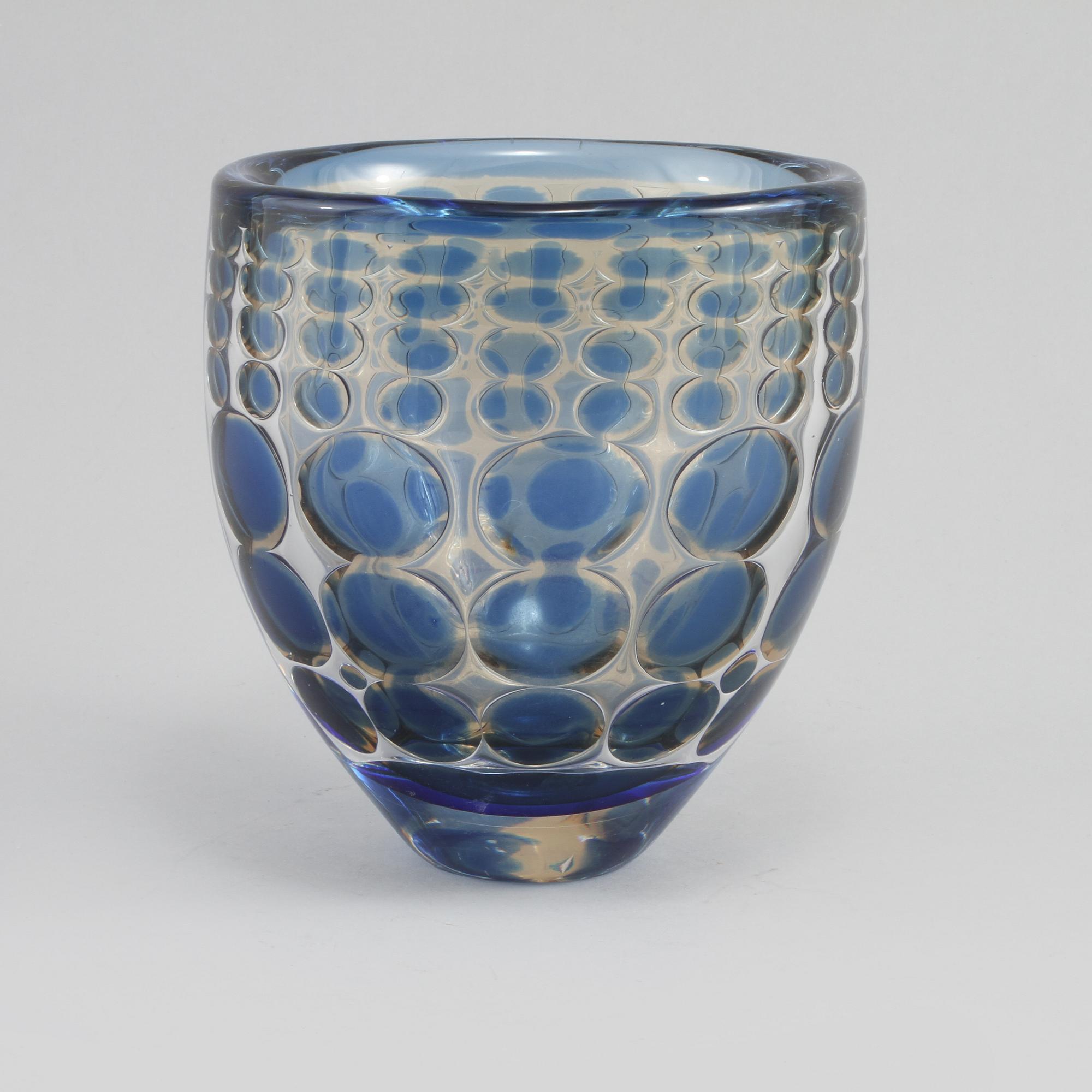 VAS, glas, Ariel, Ingeborg Lundin, Orrefors, omkring 1900-talets mitt.