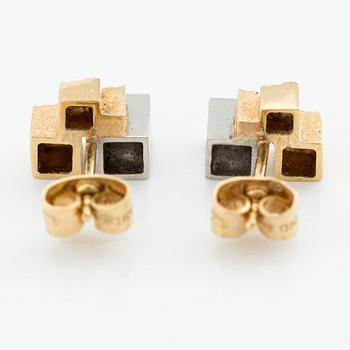 Björn Weckström, Earrings, one pair, 18K gold and white gold with brilliant-cut diamonds. Lapponia.